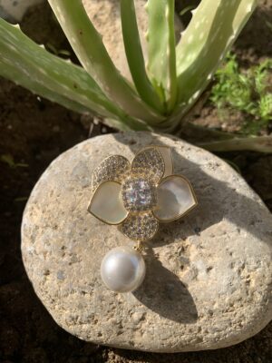 broches Perla